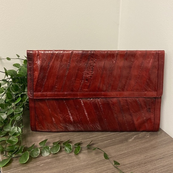 Vintage Genuine Eel Skin Clutch w/ Multiple Pockets - Picture 2 of 13